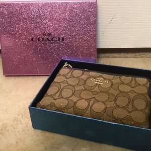 Coach Wristlet Wallet